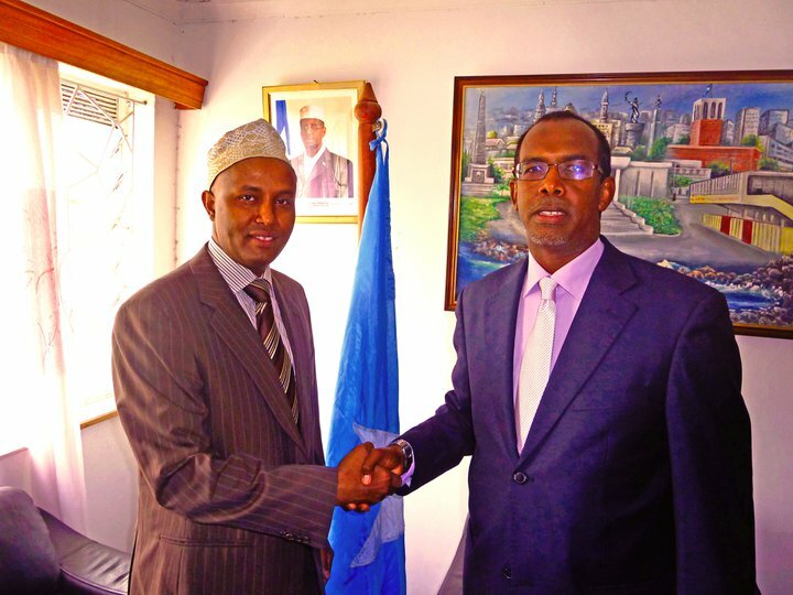 President of Jubba Raas State Eng Abdulkadir Mohamud Yuusuf (Burgal) and Ambassador Mohamed Ali Nur (Ali Ameeriko) 